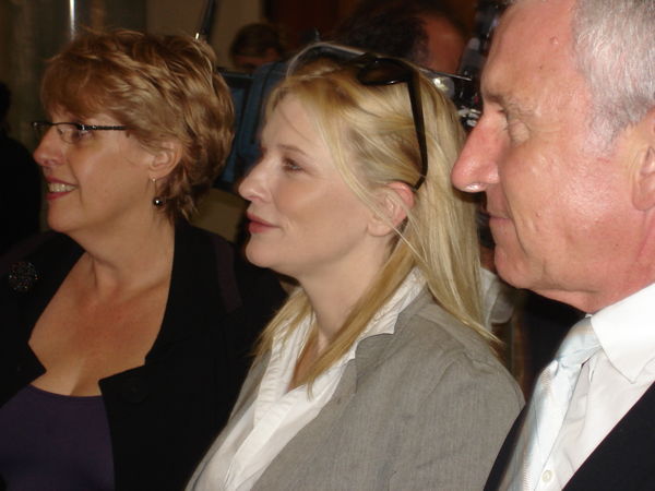 r242186_983434.jpg