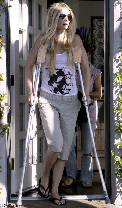 paltrow1X172206_468x798.jpg