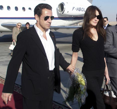 sarkozycarla1AP_468x434.jpg