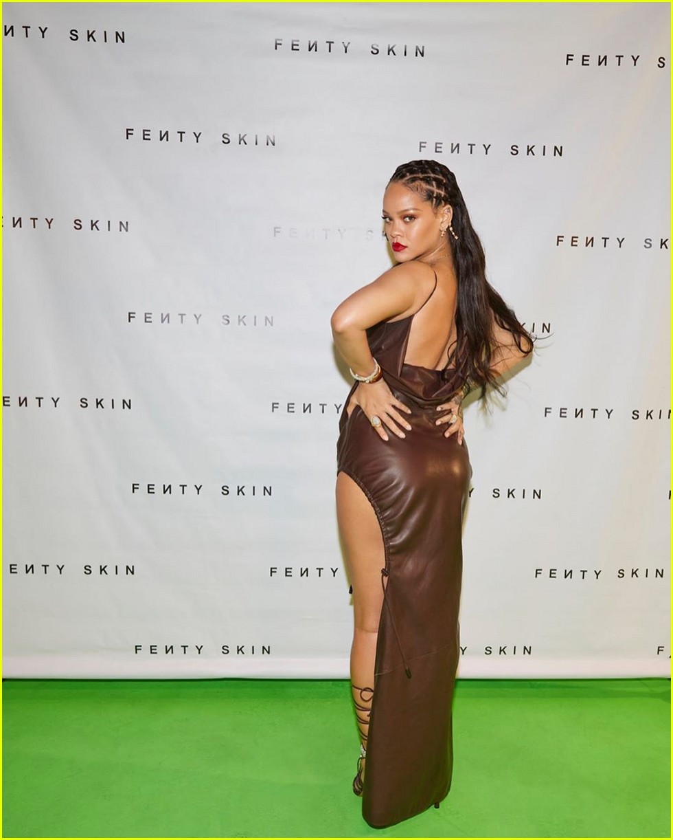 rihanna-skin-fenty-party-july-2020-02.jpg