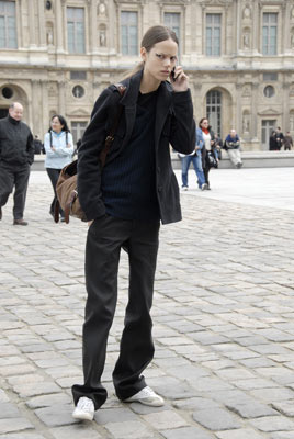 fbeha_07febparisshow_louisv.jpg