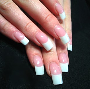 french-manicure-2.jpg