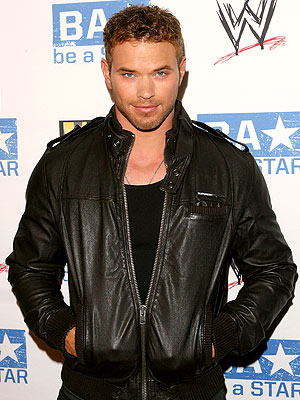 kellan-lutz-300x400.jpg