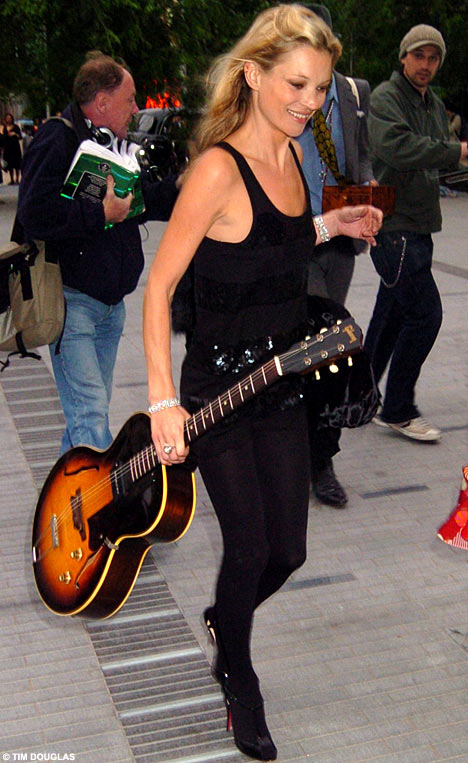 katemossTD1806_468x763.jpg
