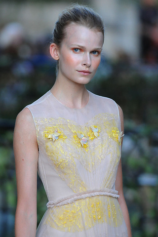 delpozo_detalles_293921788_320x480.jpg