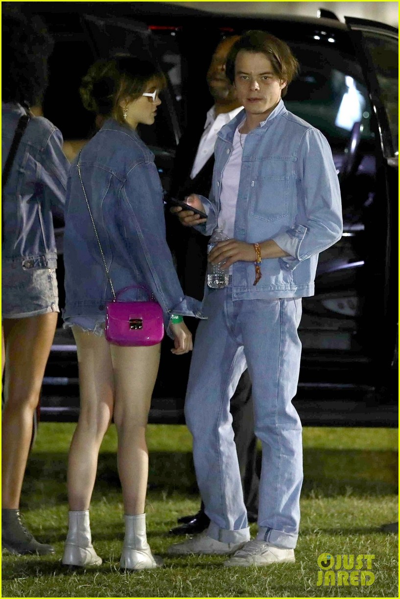 natalia-dyer-charlie-heaton-coachella-03.jpg