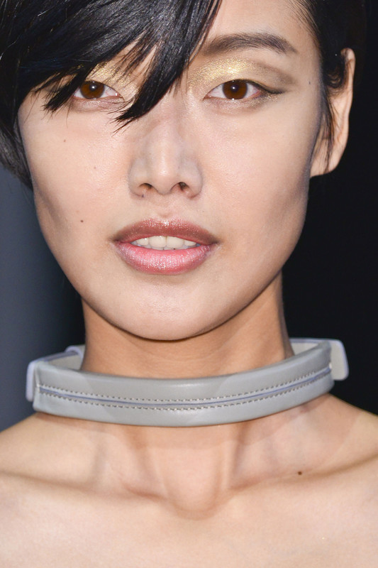 Emporio_Armani_Spring_2013_Details_2_VZg_VOjdoz2x.jpg