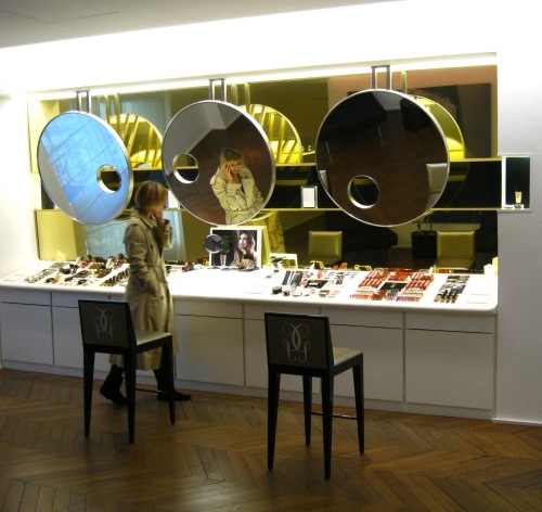 guerlain-champs-elysees-paris-store-makeup.jpg