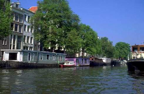amsterdam-houseboats-6.jpg