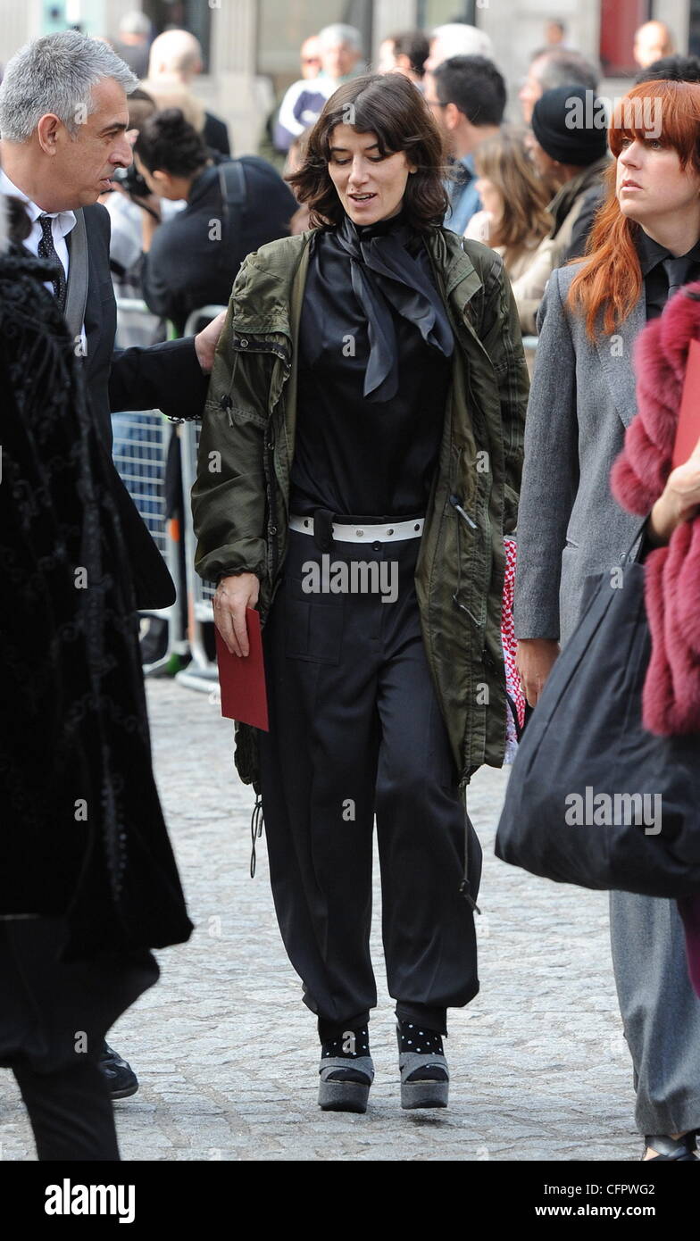 bella-freud-alexander-mcqueen-memorial-service-held-at-st-pauls-cathedral-CFPWG2.jpg