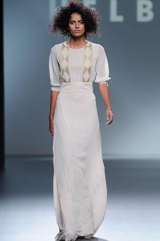 teresa_helbig_pasarela_278698810_320x480.jpg