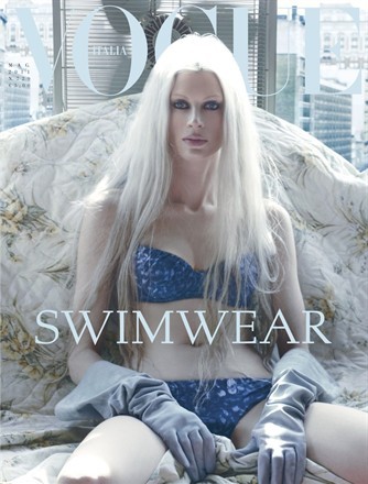 cover-Vogue-italia-maggio-2011_0x440.jpg