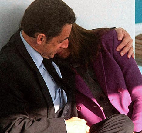sarkozi2703_468x437.jpg