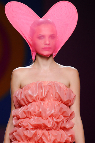 agatha_ruiz_de_la_prada_pasarela_398082208_320x4.jpg