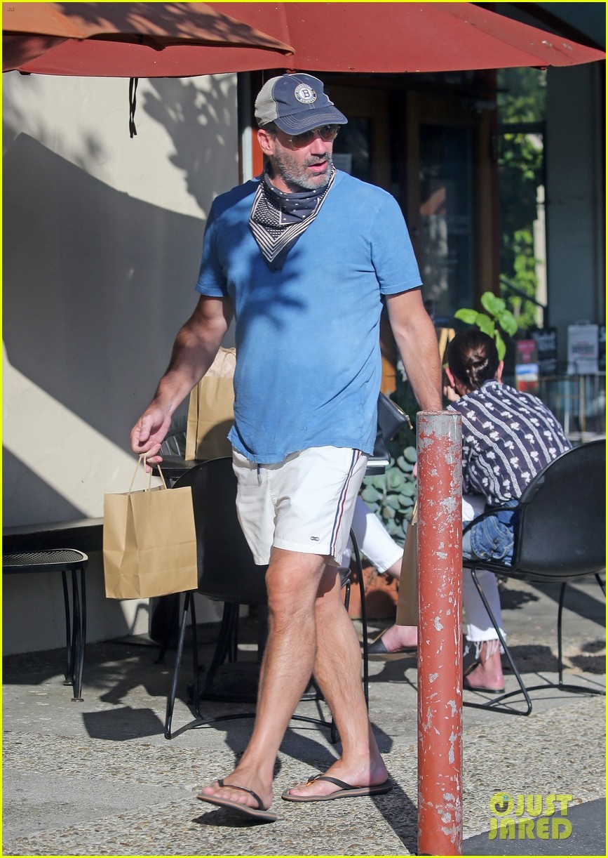 jon-hamm-anna-osceola-beach-photos-20.jpg