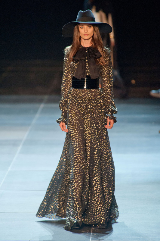 Saint_Laurent_Spring_2013_a8_Czm3_Ipaawx.jpg