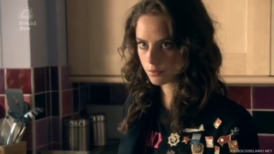 Effy-S-4x01-Thomas-effy-stonem-10177876-400-225.jpg