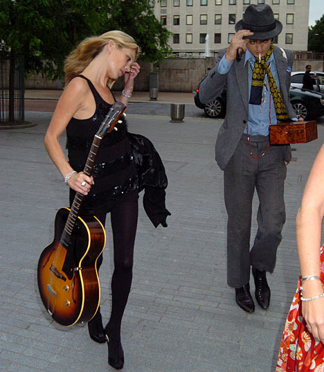 katemoss1TD1806_468x537.jpg