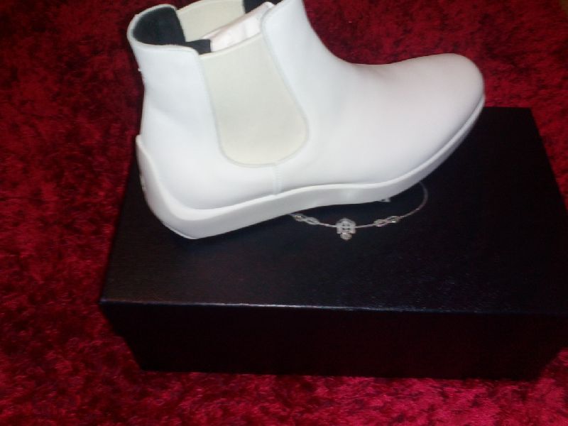 prada-bianca.jpg
