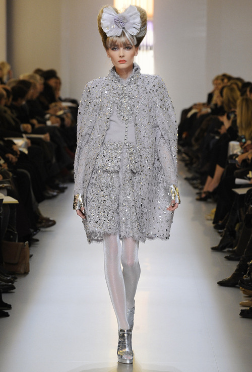 snejana-onopka-chanel-SS2010.jpg