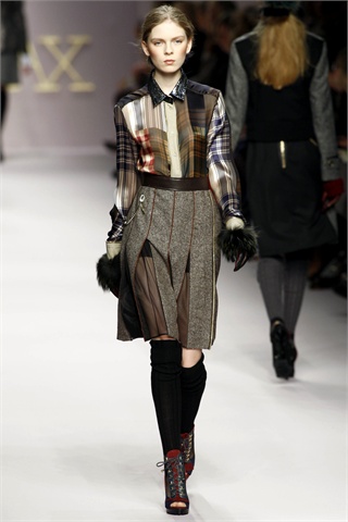 002fw249