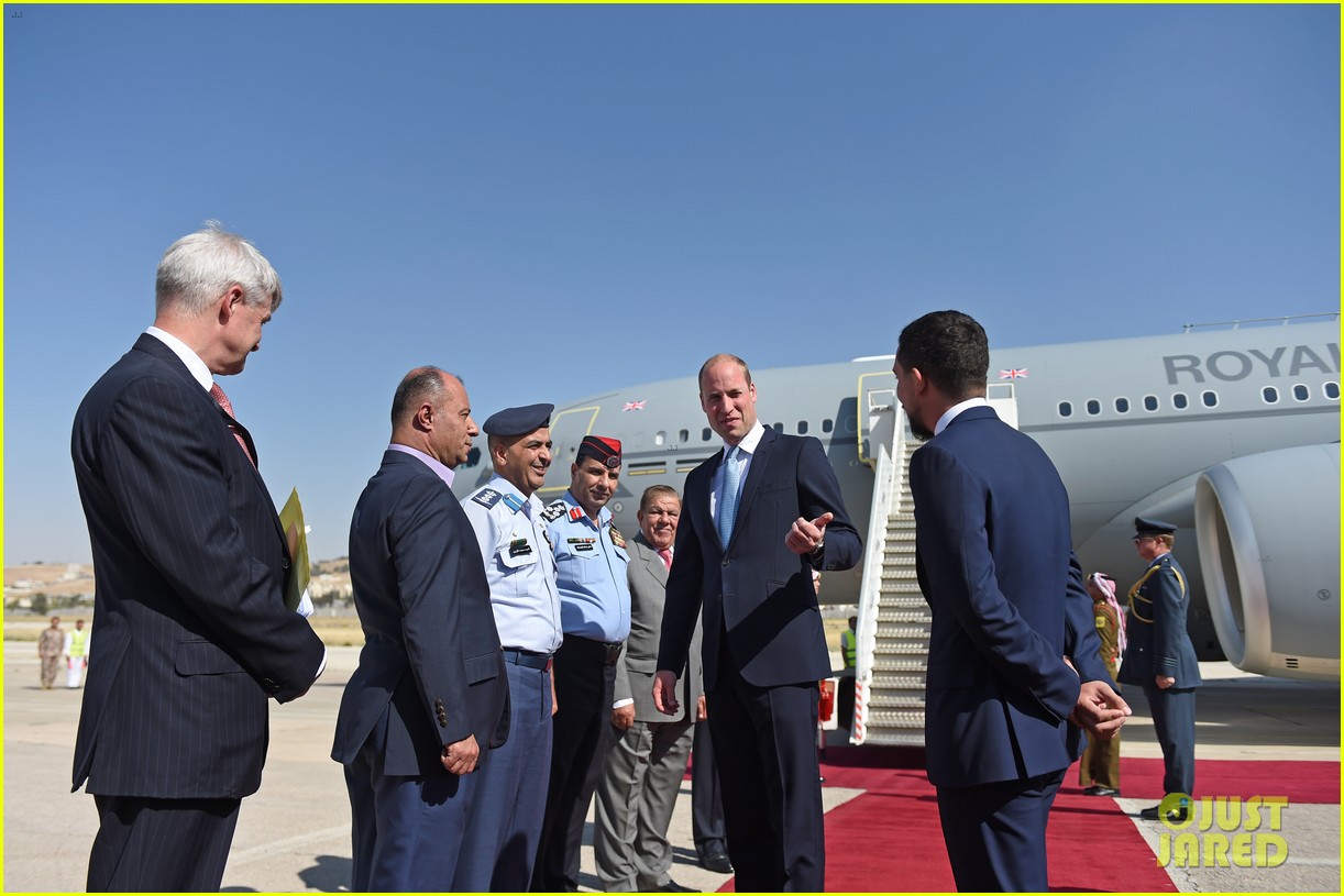 prince-william-makes-historic-visit-to-middle-east-03.jpg