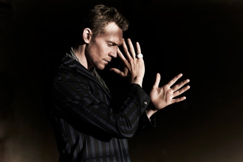 786full-tom-hiddleston.jpg