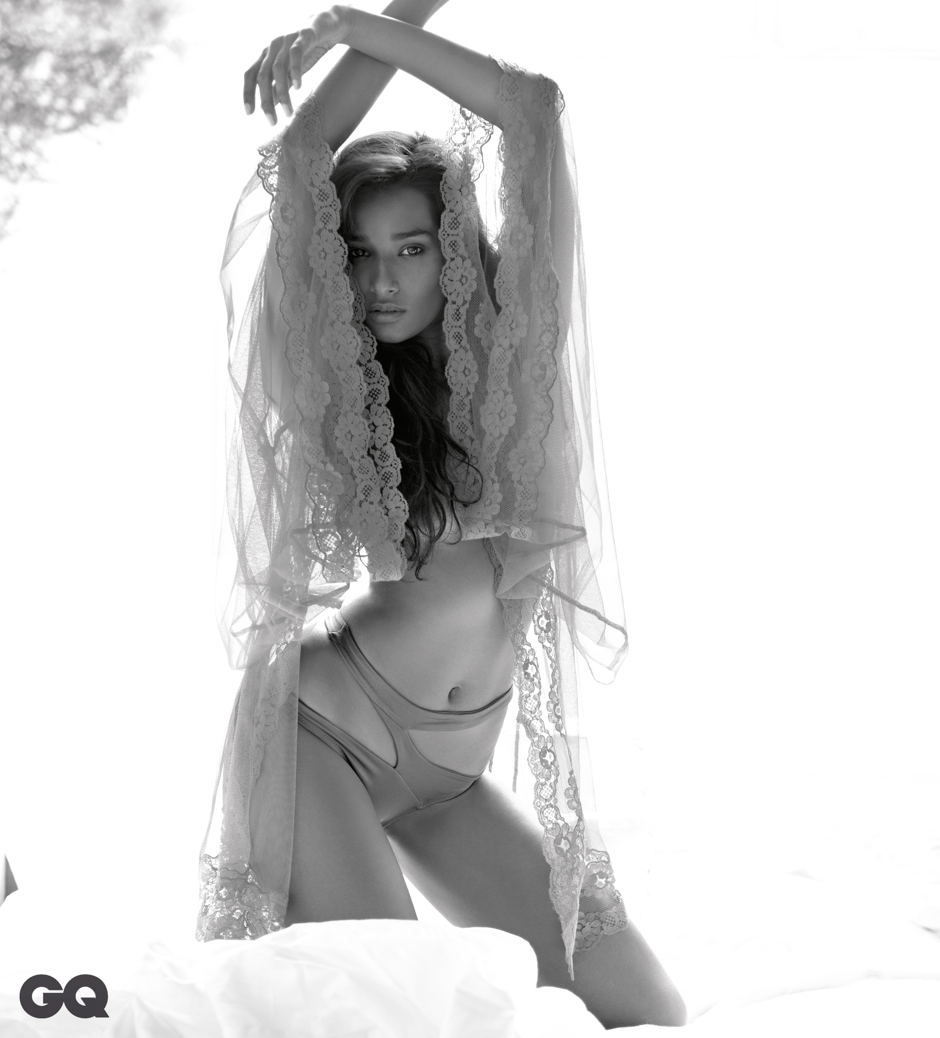 nidhi-sunil-lace-gq-1920x2120.jpg