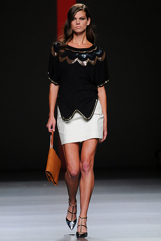 miguel_palacio_pasarela_170783578_320x480.jpg
