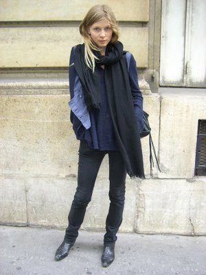 Clemence-Poesy--clemence-poesy-574106_300_400.jpg