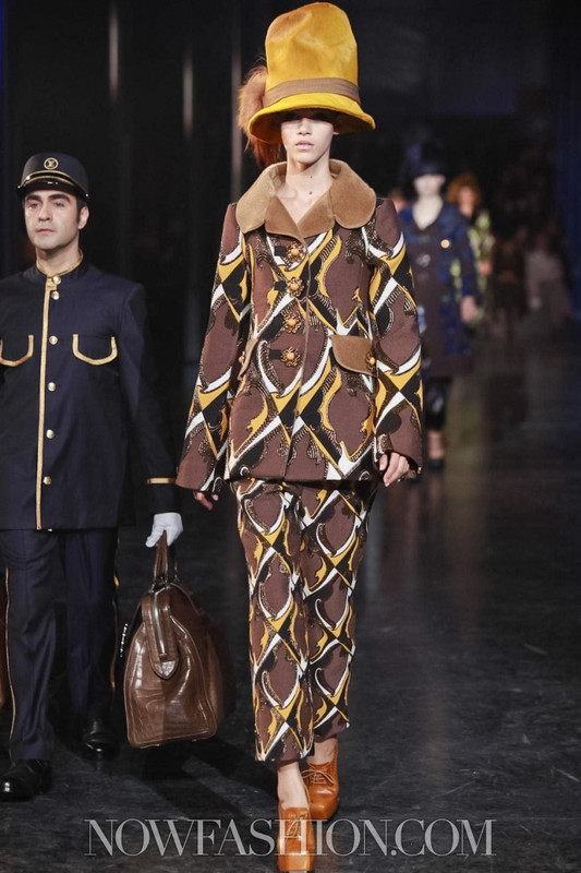 2012_03_07_10_08_15_louis_vuitton_5361.jpg