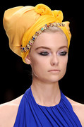 Issa_Spring_2011_Details_cv_UNd7s74iyx.jpg
