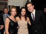 th_44332_emily_blunt_1_tikipeter_celebritycity_066_123_37lo.jpg