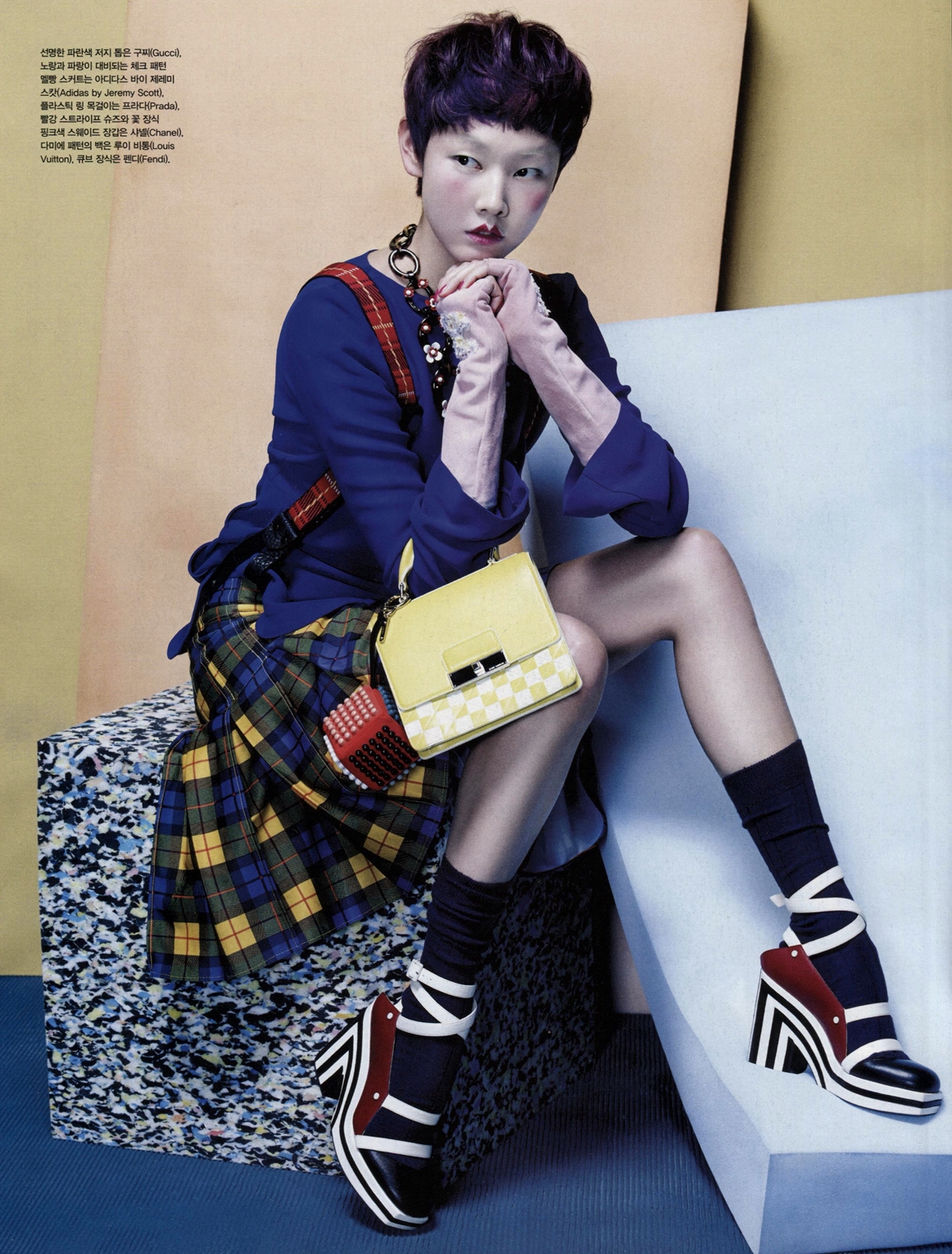 vogue_korea_2013_apr_art_nouveou_by_bo_lee_12.jpg