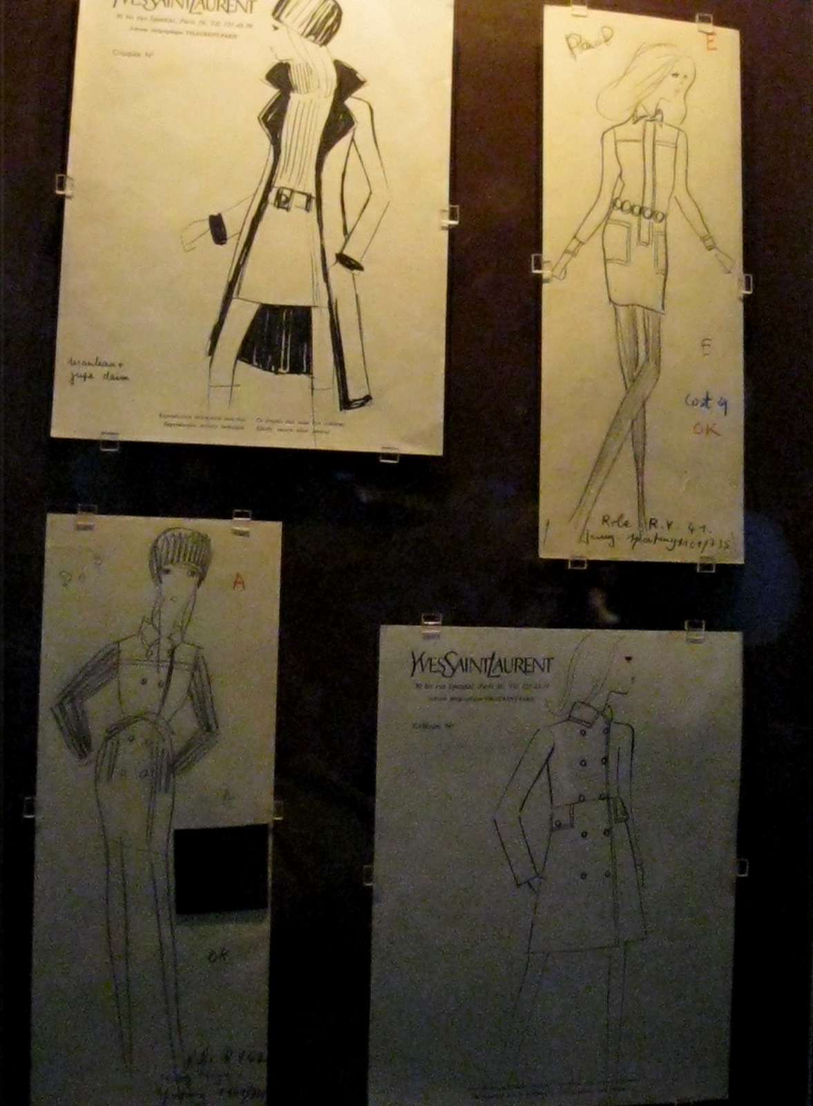 yves-saint-laurent-croquis-catherine-deneuve.jpg
