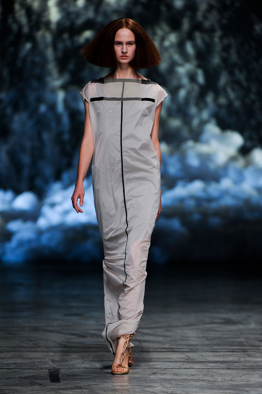 Rick_Owens_Spring_2013_YAh_Sja_Dq4_rx.jpg