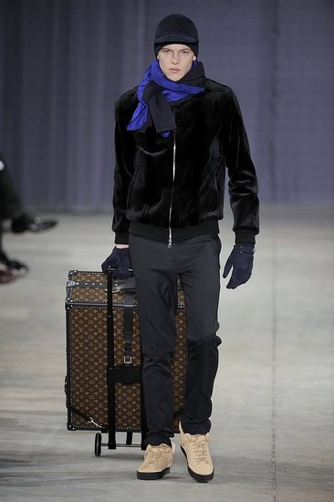 84404769_10.preview.jpg