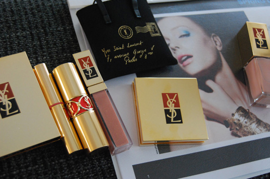 spring10prev_ysl003.jpg