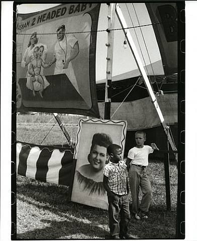 artwork_images_424157570_240919_henri-cartier-bresson.jpg