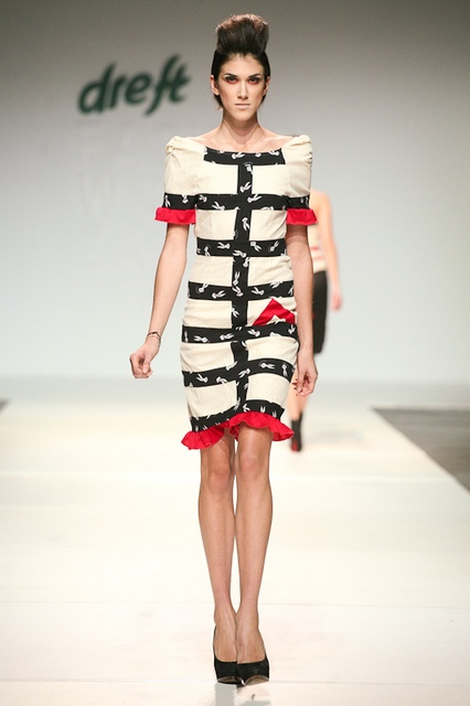 072_dreft_fashion_week_zagreb_ss_2012_mara_milo.jpg