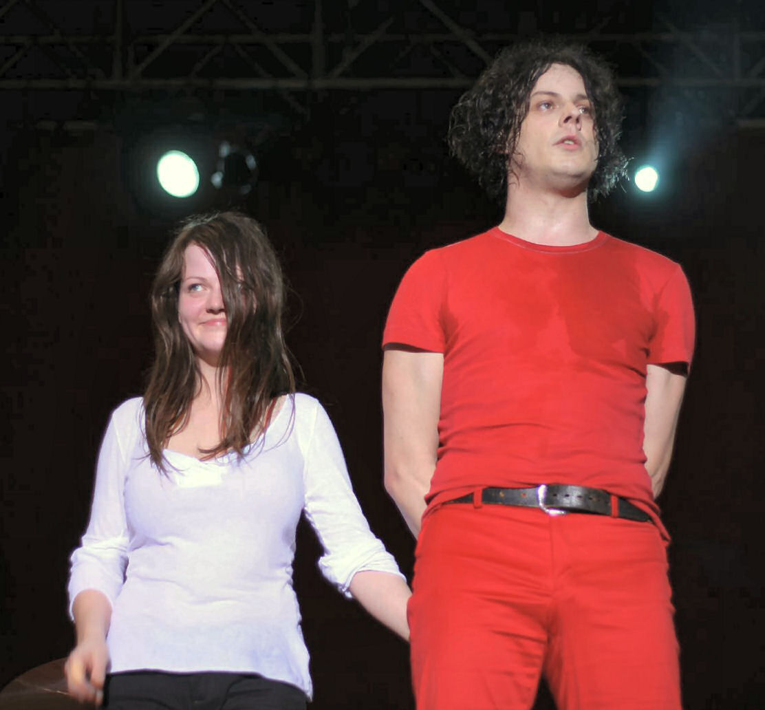 Meg_%26_Jack%2C_The_White_Stripes.jpg