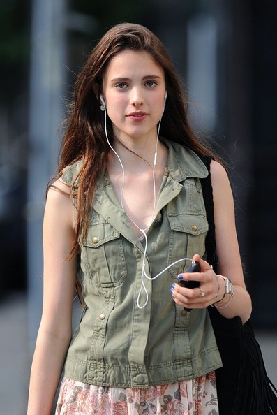 Sarah_Margaret_Qualley_Sarah_Margaret_Qualley_Gl.jpg