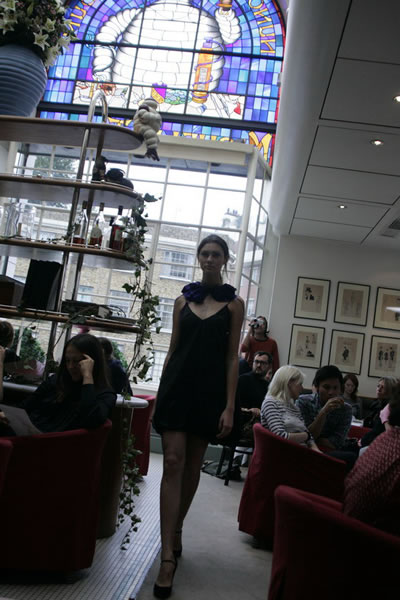 3292P0025.jpg