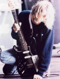 photo-kurt%20cobain2.jpg