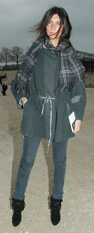 emmanuellealt4xa8.jpg