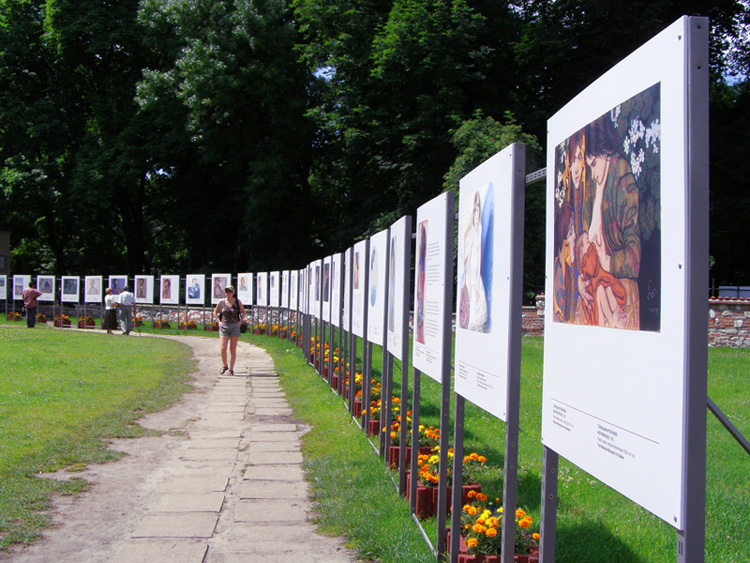 P6240087_Krakow-copy.jpg