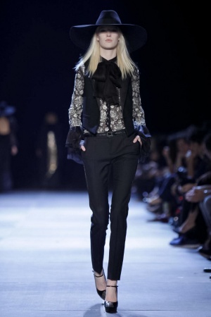 2012_10_01_19_44_20_saint_laurent_9852.jpg
