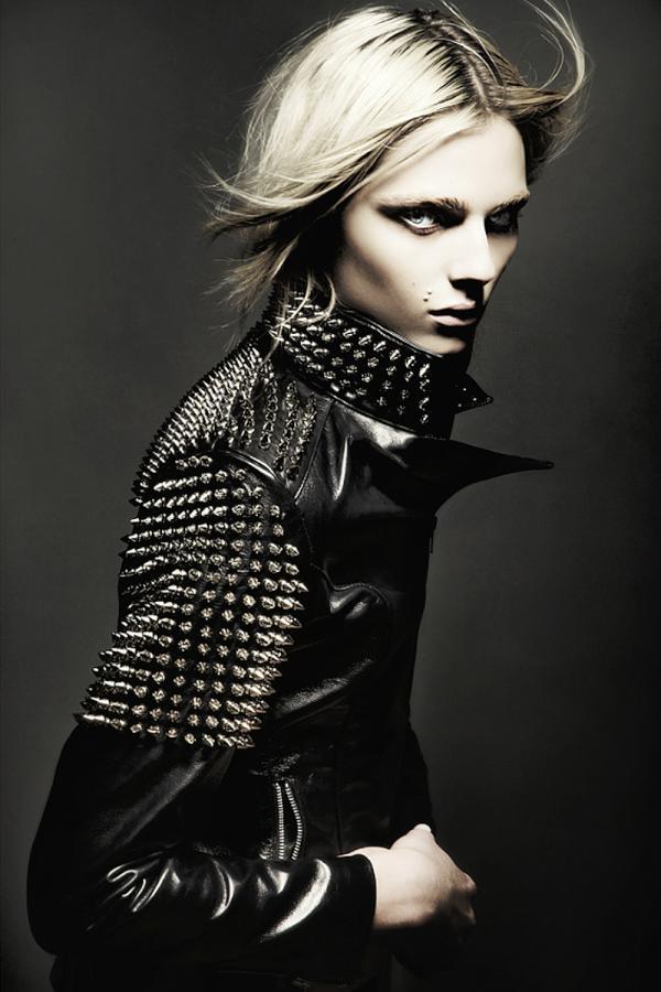 Andrej-Pejic-by-Mathew-Guido_01.jpg