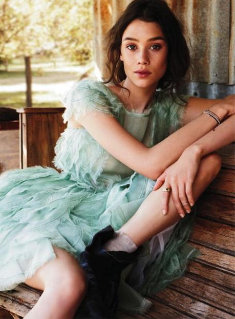 astrid-berges-frisbey-by-nicole-bentley-for-m-L-w7XR1K.jpeg