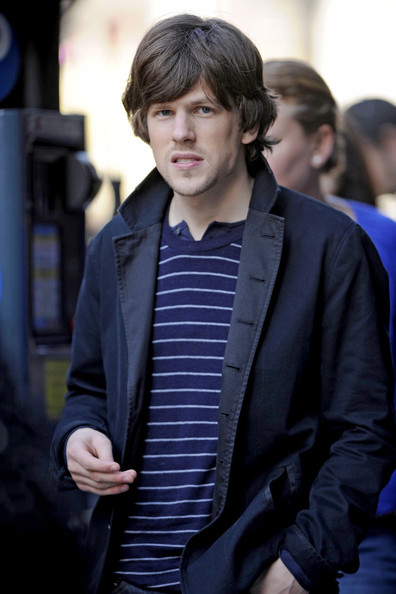 Jesse_Eisenberg_films_scenes_upcoming_film_1j_Iq_B.jpg